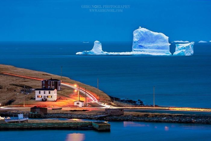 Парад айсбергов у канадского побережья