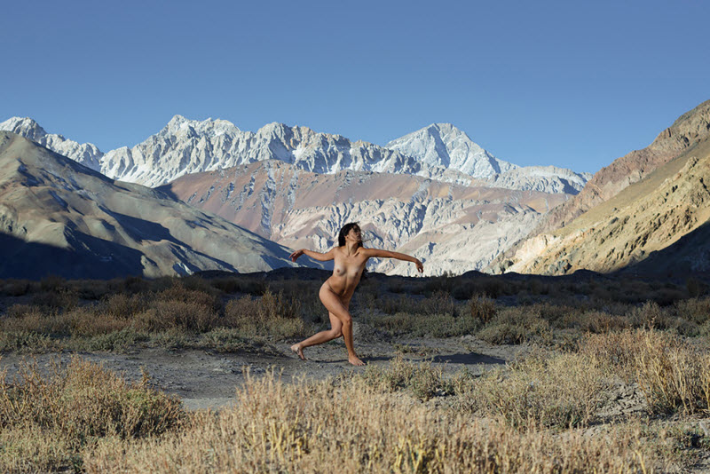 Смелое Ню Игнасио Наварро