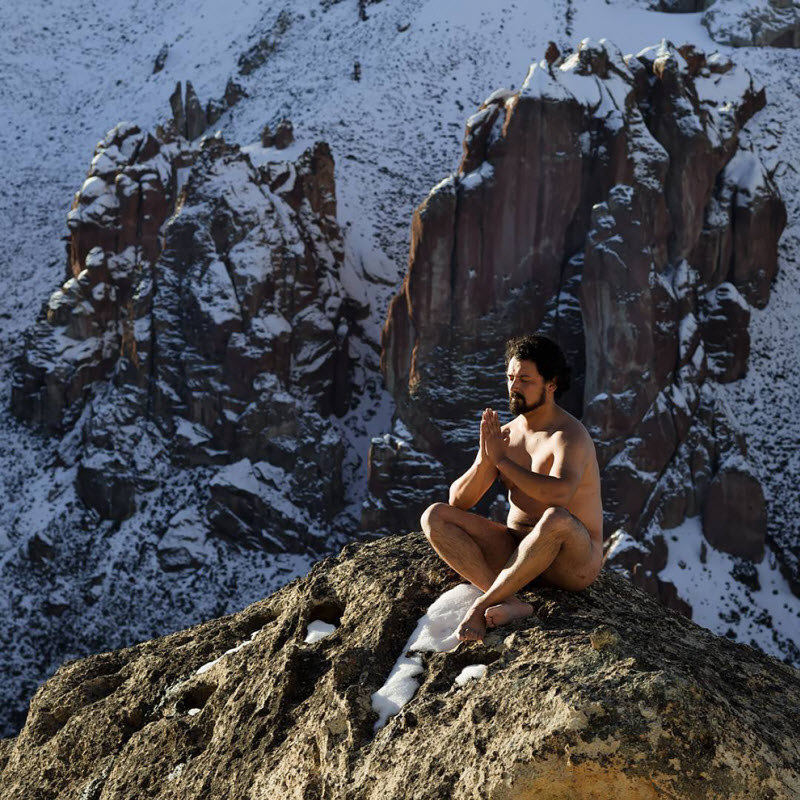 Смелое Ню Игнасио Наварро