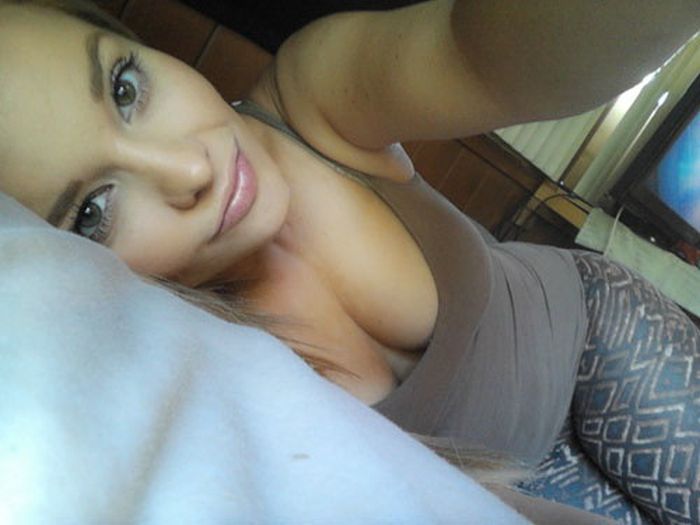 Красотки на кроватях