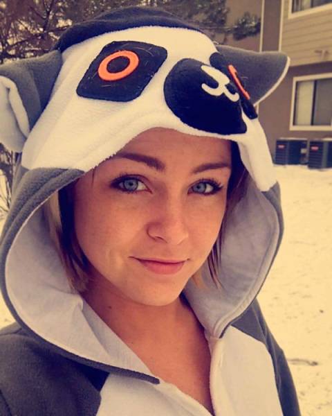 Девушки дурачатся