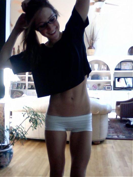 Горячие пятничные девушки (50 фото)