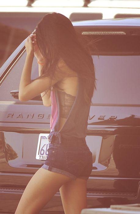 Горячие пятничные девушки (50 фото)