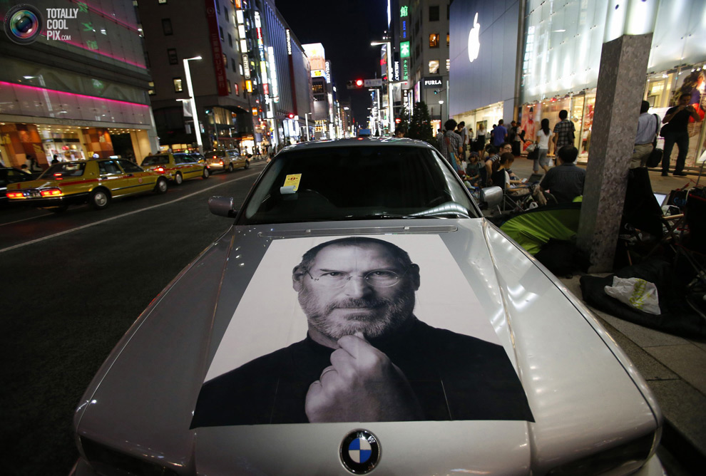 Сегодня открылись продажи iPhone5 (37 фото)