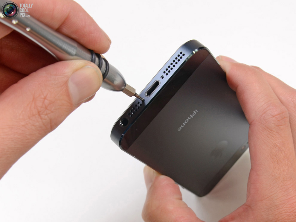 Сегодня открылись продажи iPhone5 (37 фото)