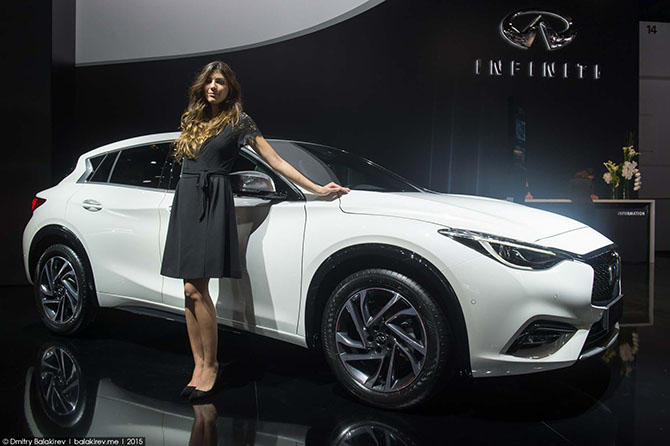 Самые красивые девушки автосалона во Франкфурте