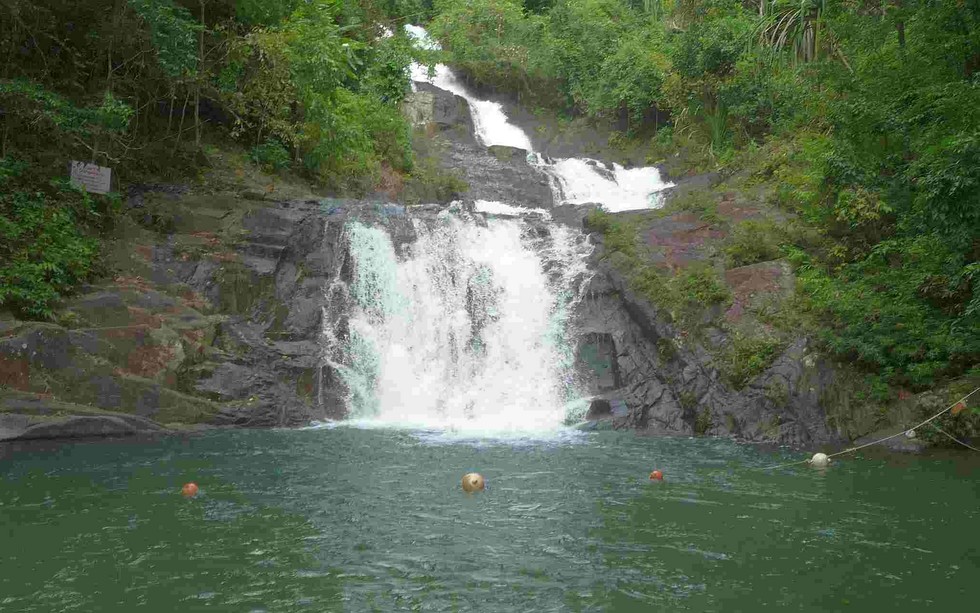 Водопад Лампи: мощь и красота ниспадающей воды (9 фото)