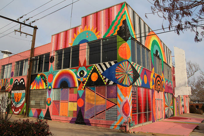 Самые красочные здания (29 фото)