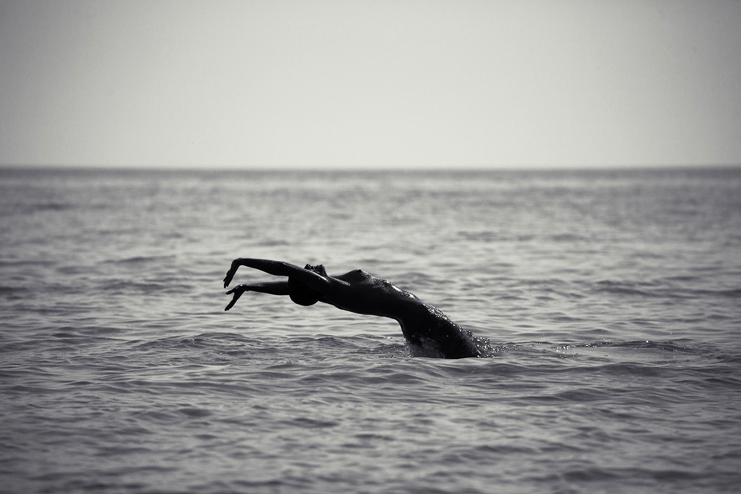 Фотограф Энрик Эдриан Дженер: девушки и морская стихия