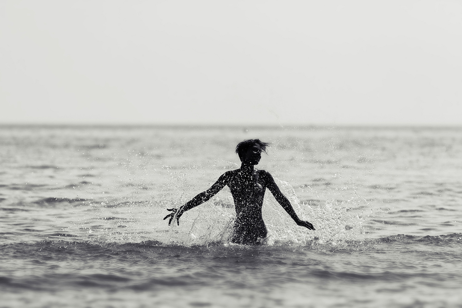 Фотограф Энрик Эдриан Дженер: девушки и морская стихия