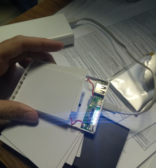 Заказал внешний аккумулятор из Китая...