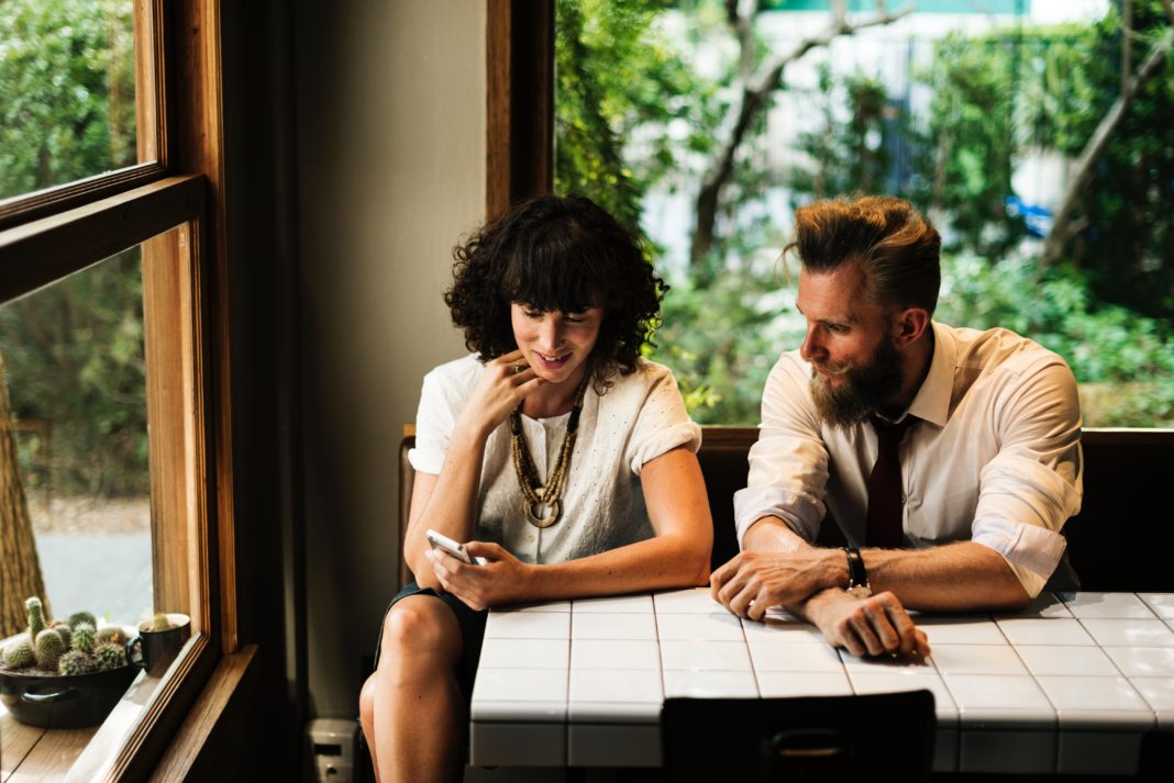 «Ловцы душ», или как очаровать любого человека?