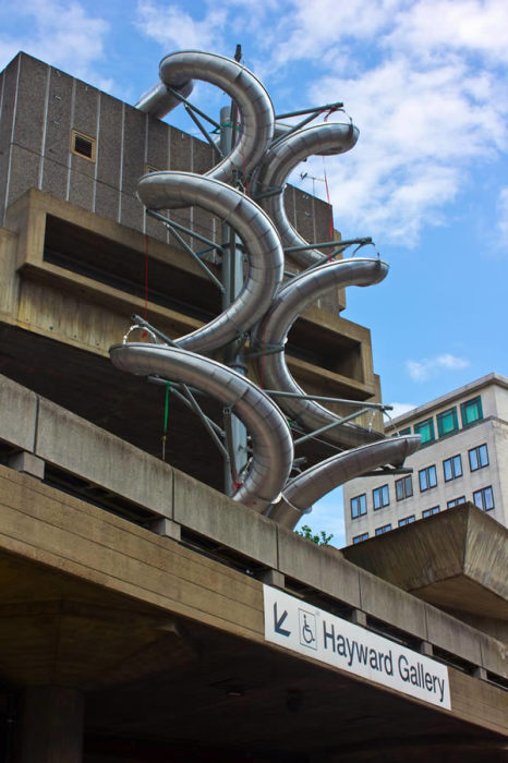 9 самых впечатляющих слайд-горок, прокатиться с которых не против даже взрослые 9 самых впечатляющих слайд-горок, прокатиться с которых не против даже взрослые