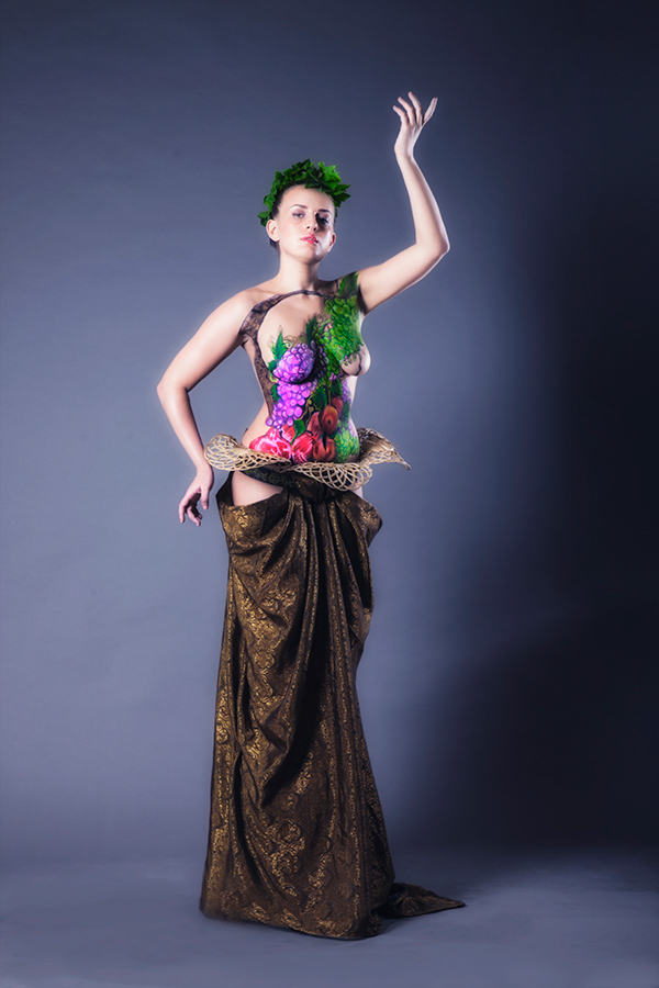 Обнаженные девушки на снимках Александра Толчинского