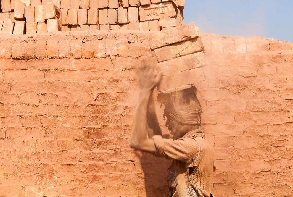 Кирпичные поля Бангладеша Кирпичные поля Бангладеша