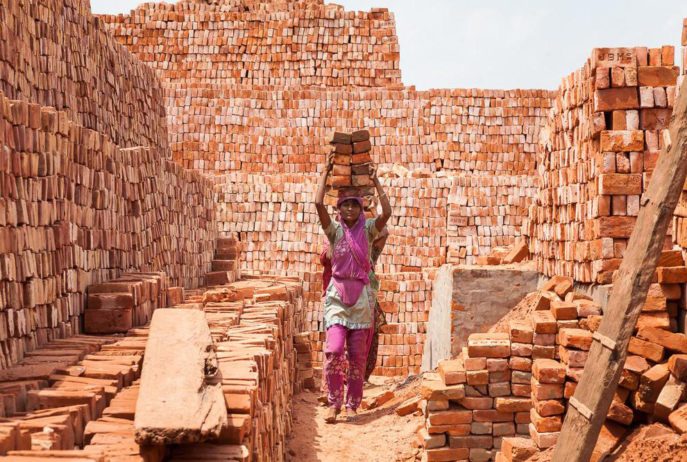 Кирпичные поля Бангладеша Кирпичные поля Бангладеша