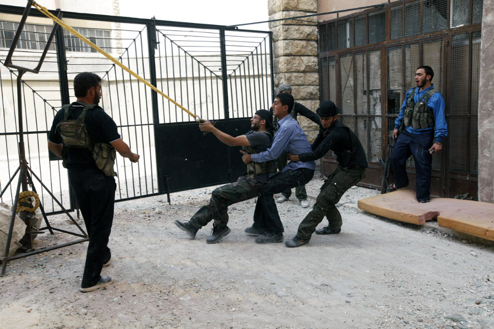 Самодельное оружие сирийских мятежников Самодельное оружие сирийских мятежников