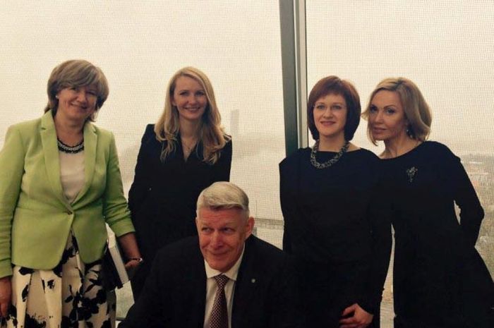 Сандра Сондоре - одна из самых красивых женщин в латвийской политике