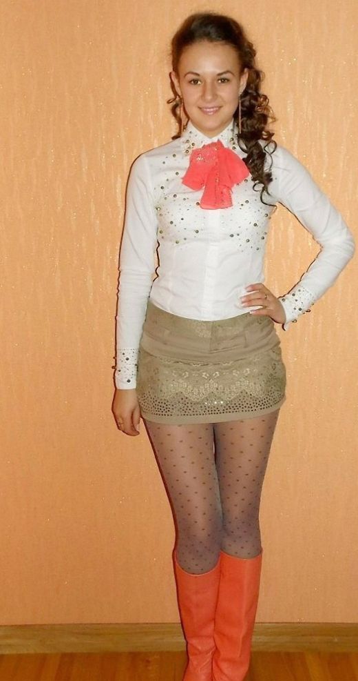 Милые пользовательницы социальных сетей