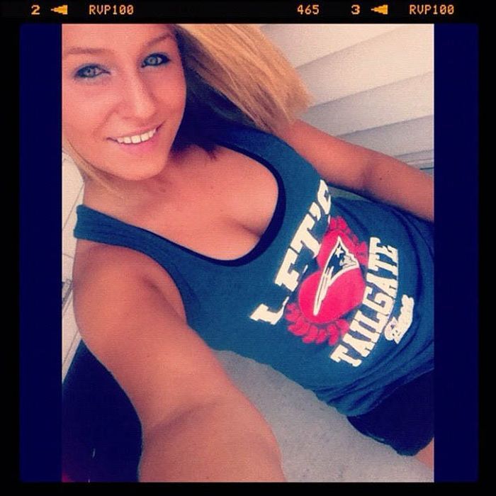 Грудастые фанатки американского футбола (93 фото)