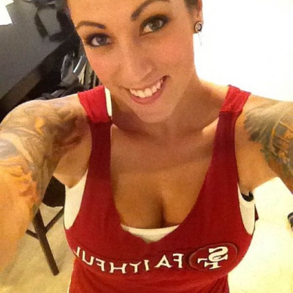 Грудастые фанатки американского футбола (93 фото)