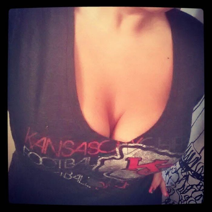 Грудастые фанатки американского футбола (93 фото)