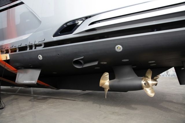 Роскошная яхта за 16 миллионов долларов от студии Porsche