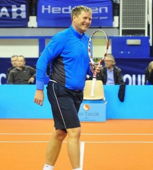 Всемирно известные спортсмены "тогда и сейчас"