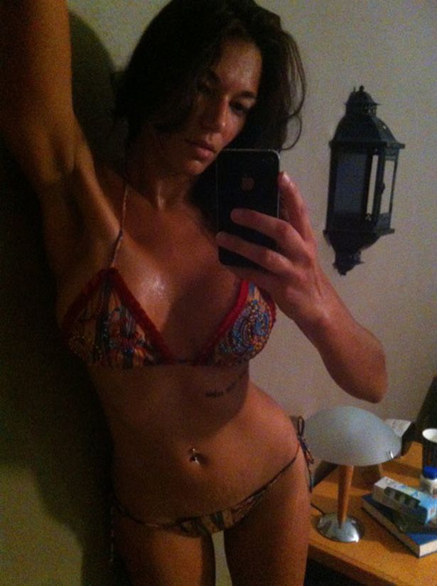 Девушки в бикини