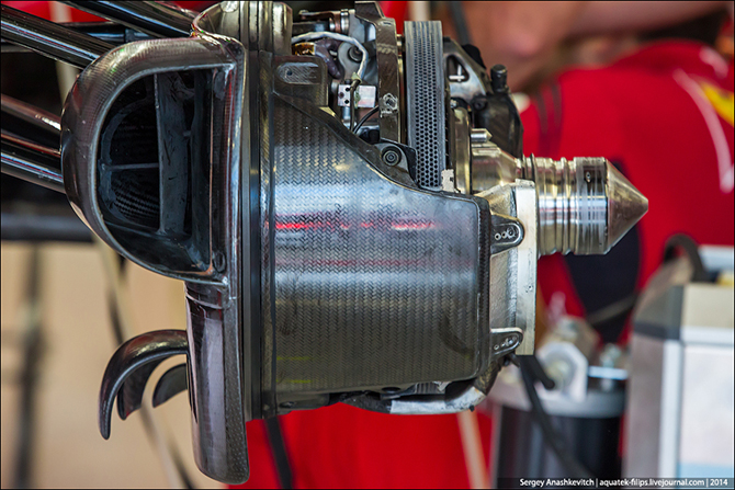 Машины Формулы-1. Как это сделано? (37 фото)