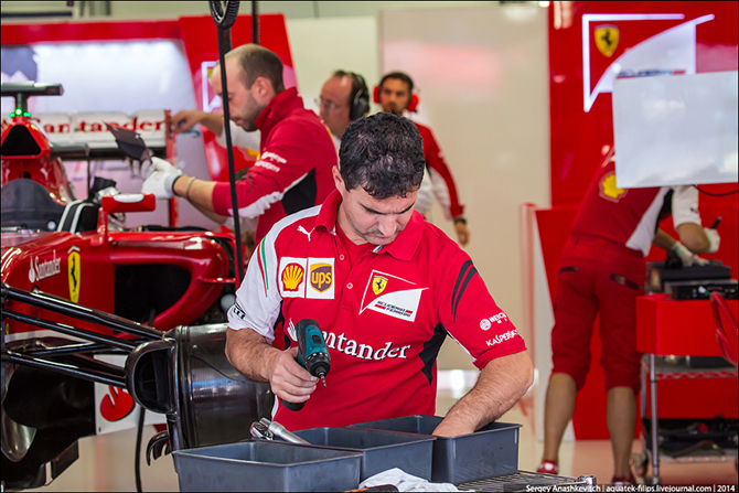 Машины Формулы-1. Как это сделано? (37 фото)