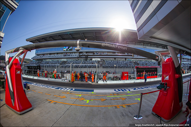 Машины Формулы-1. Как это сделано? (37 фото)