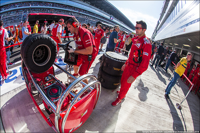 Машины Формулы-1. Как это сделано? (37 фото)