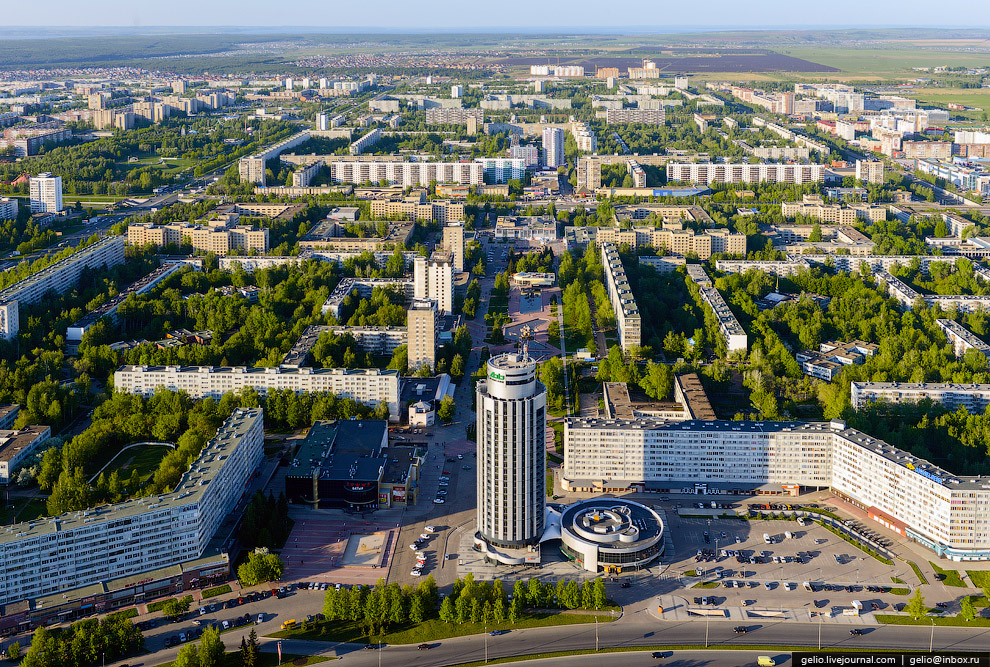 Набережные Челны с высоты и завод КамАЗ Набережные Челны с высоты и завод КамАЗ