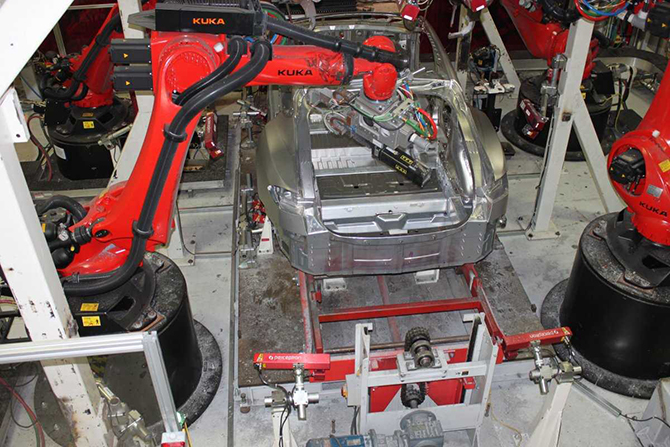 Экскурсия на завод, где Tesla собирает свою новую Model X