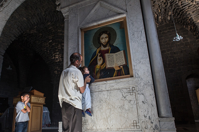 Прогулка по одному из самых разрушенных сирийских городов
