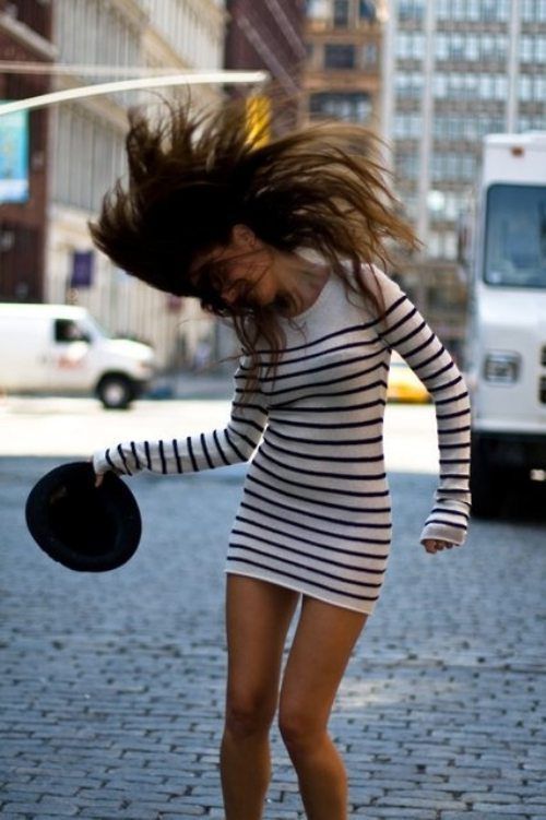 Сексуальные платья на стройных девушках (50 фото)