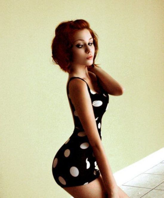 Сексуальные платья на стройных девушках (50 фото)