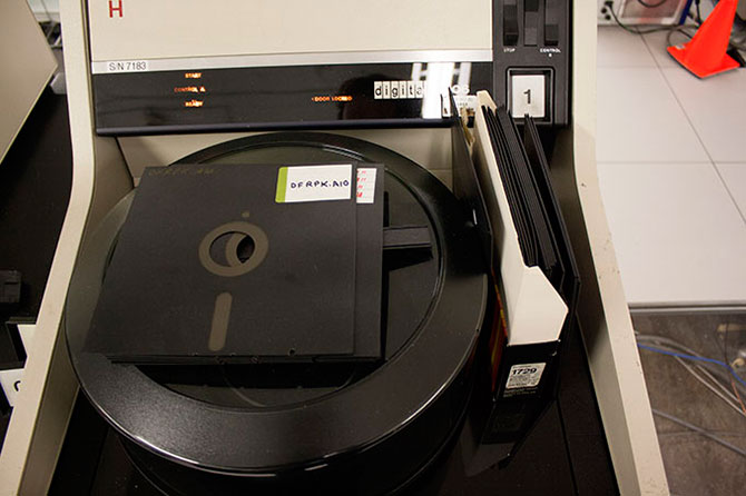 Экскурсия по музею Living Computer Экскурсия по музею Living Computer