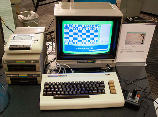 Экскурсия по музею Living Computer Экскурсия по музею Living Computer