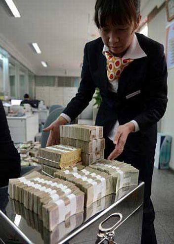 Гора денег (6 фото)