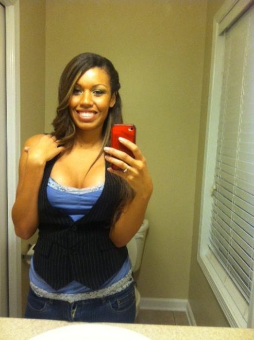 Внушительный размер груди (45 фото)