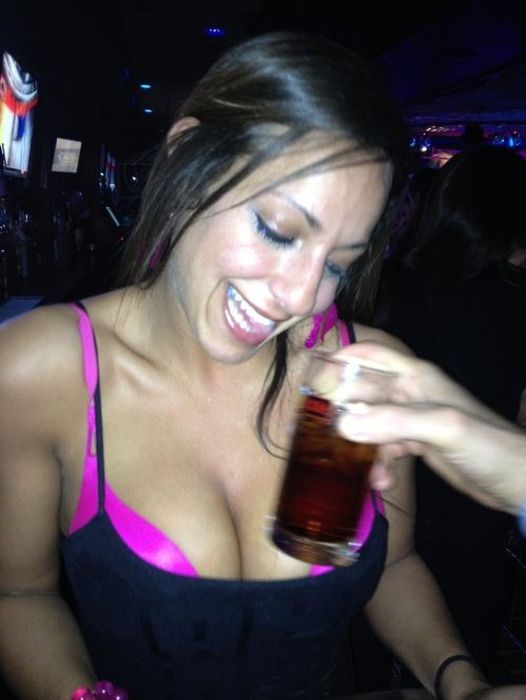 Внушительный размер груди (45 фото)