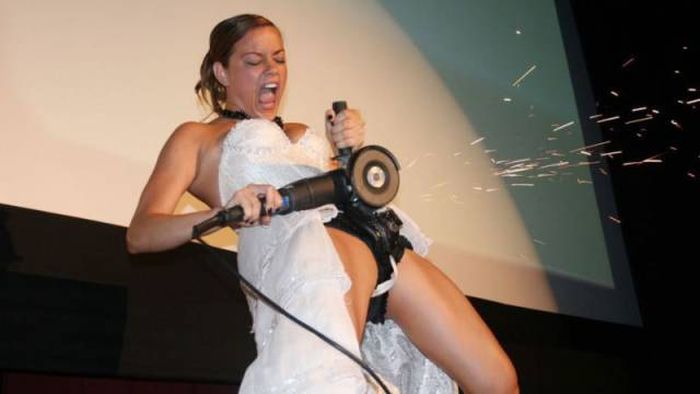 Забавные девушки