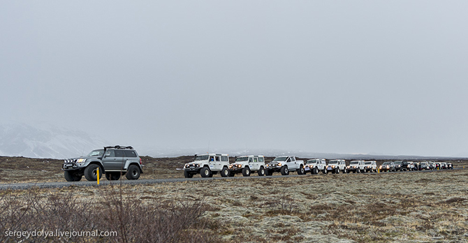 Путешествие по Исландии на внедорожниках Путешествие по Исландии на внедорожниках