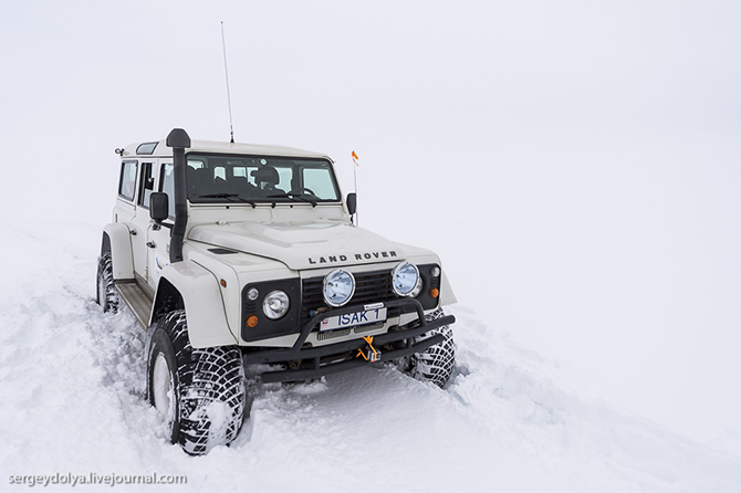 Путешествие по Исландии на внедорожниках Путешествие по Исландии на внедорожниках