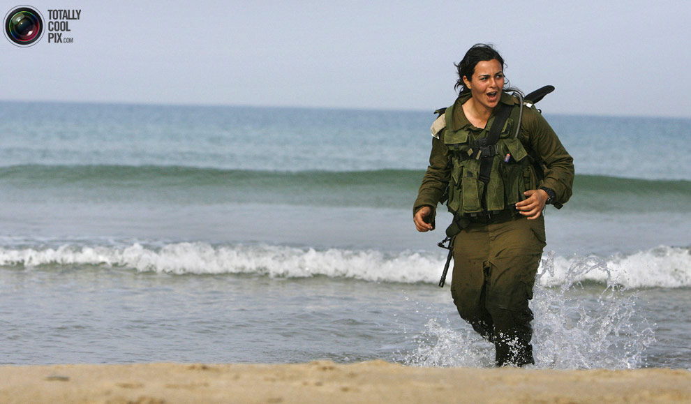 Женщины-военные из разных стран мира (30 фото) Женщины-военные из разных стран мира (30 фото)