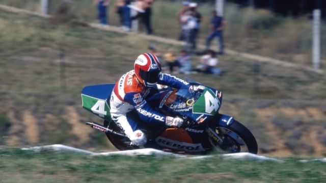 Мотогонщик с приставки