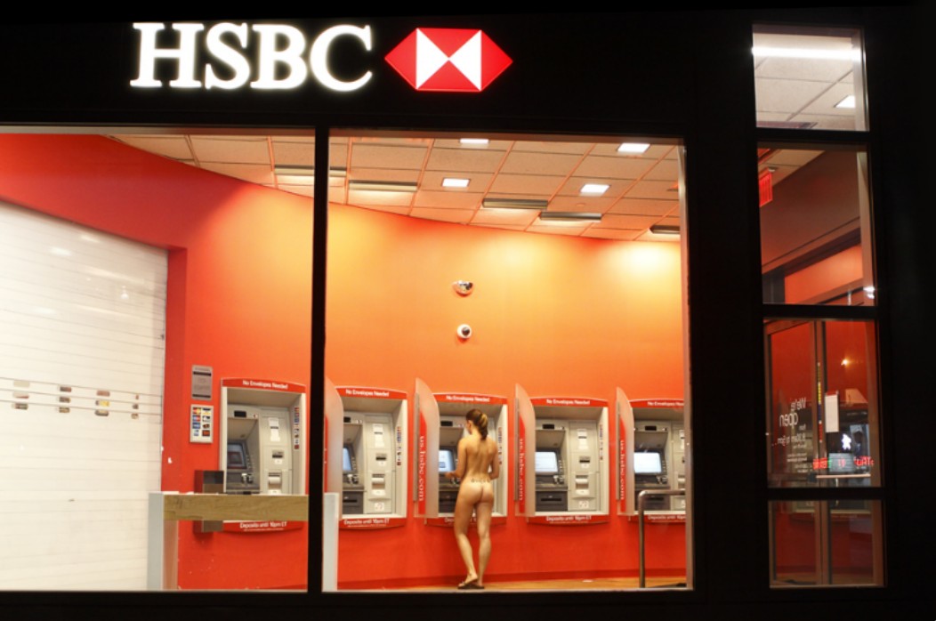 Обнаженная на улицах Нью-Йорка