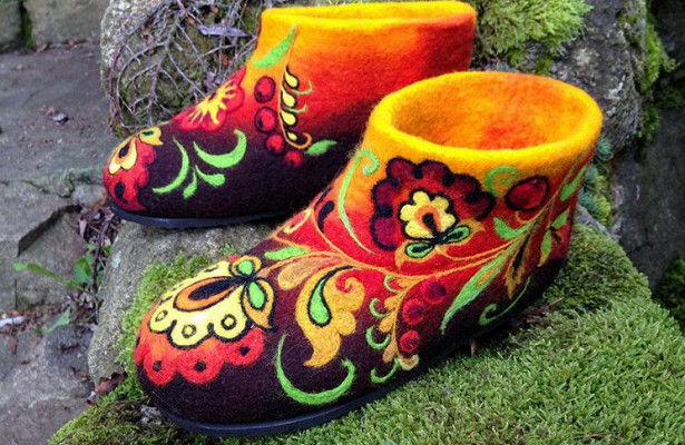 Почему у русских принято дома носить тапочки